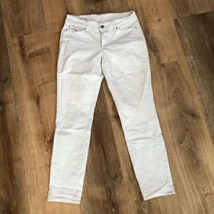 White Ann Taylor size 4 cropped jeans